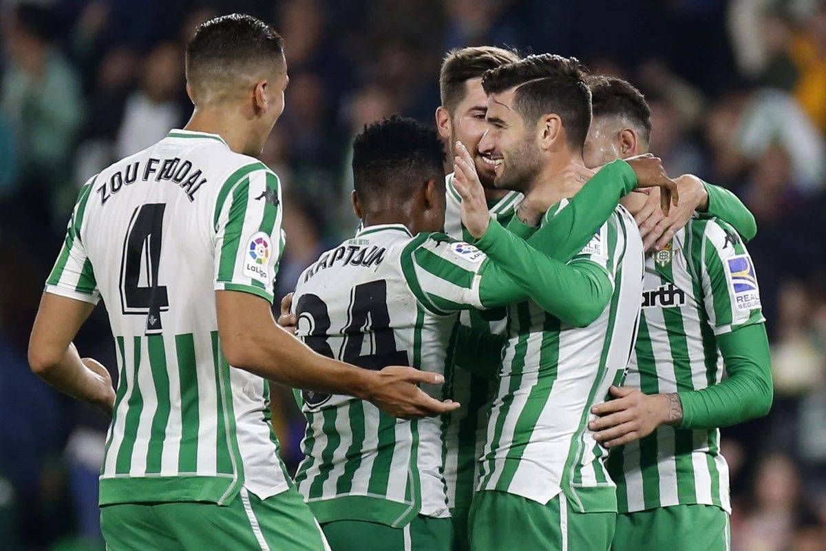 -蓝军冲刺欧国联杯，铁血拼搏