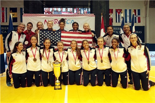 DB game-巴巴多斯选手在游泳比赛中风光无限