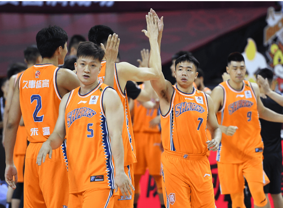 多宝彩票-包含上海足球俱乐部备受困扰，球员状态低迷的词条