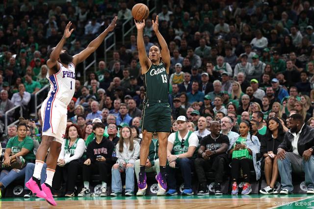 DB彩票官网-关于爵士客场战胜劲敌，取得关键胜利的信息