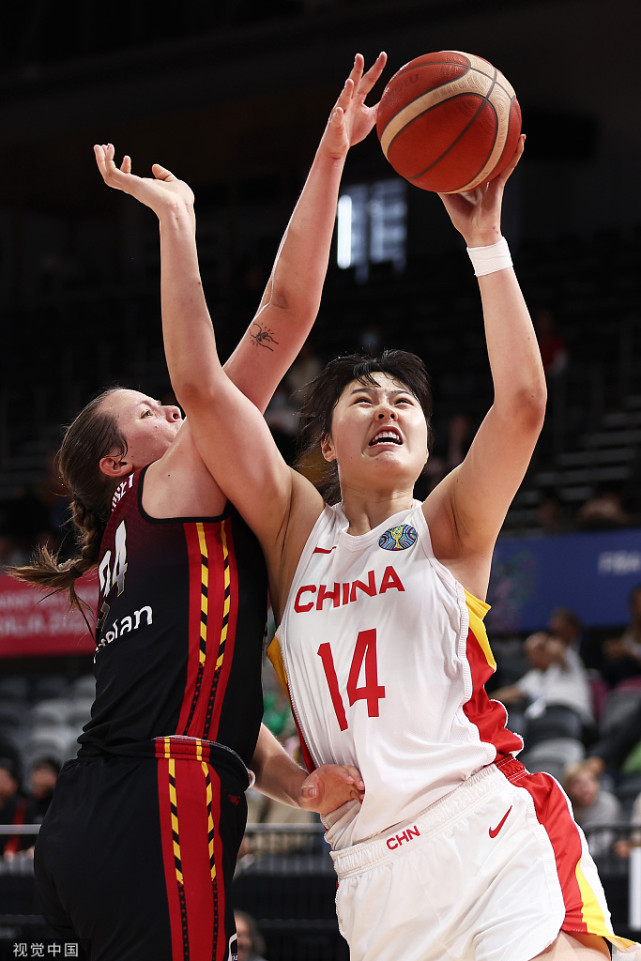 -湖北女篮告负晕机，两难取舍