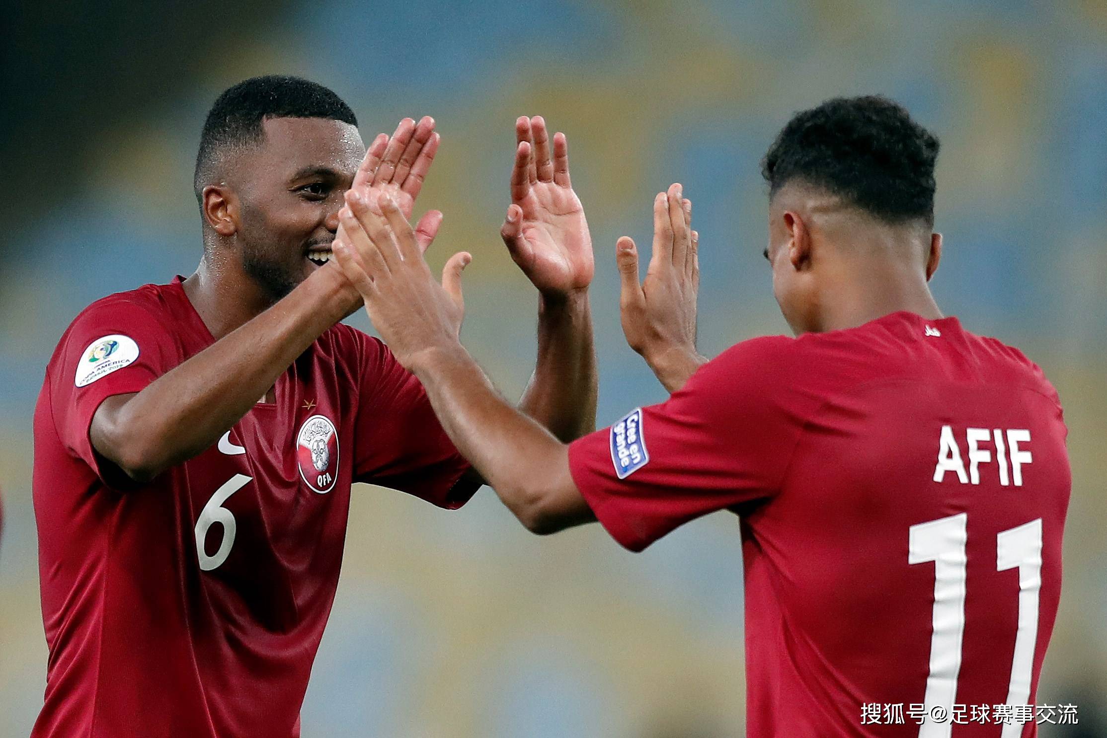 包含爱沙尼亚客场惨负蒙特内哥罗，小组境况不妙的词条