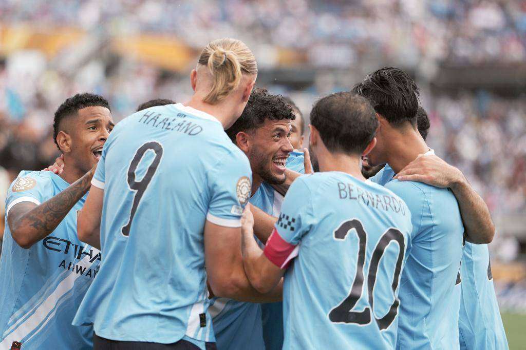 包含尤文图斯全力以赴，晋级梦想不容动摇的词条