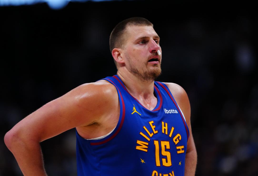 DB gaming-约基奇砍下分助掘金大胜黄蜂