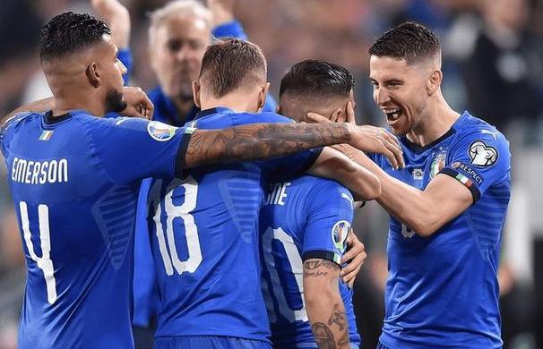 关于百年一遇盛事！欧预赛现场热闹非凡！的信息