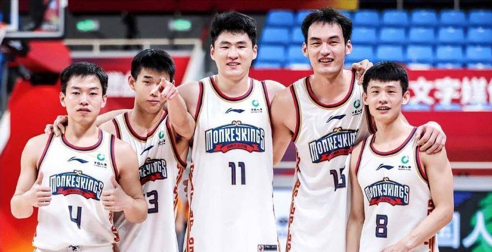 海南队赢下与四川队的比赛，成功晋级下一轮