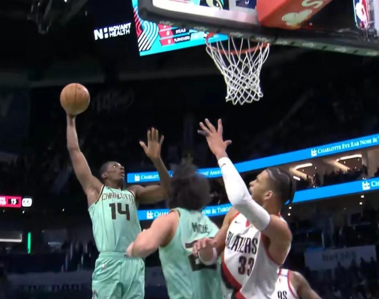 黄蜂大胜国王，格雷厄姆狂砍30+再次成为最佳球员