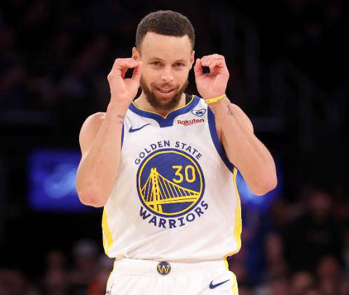 DB彩票试玩-开拓者大胜骑士，取得重要胜利