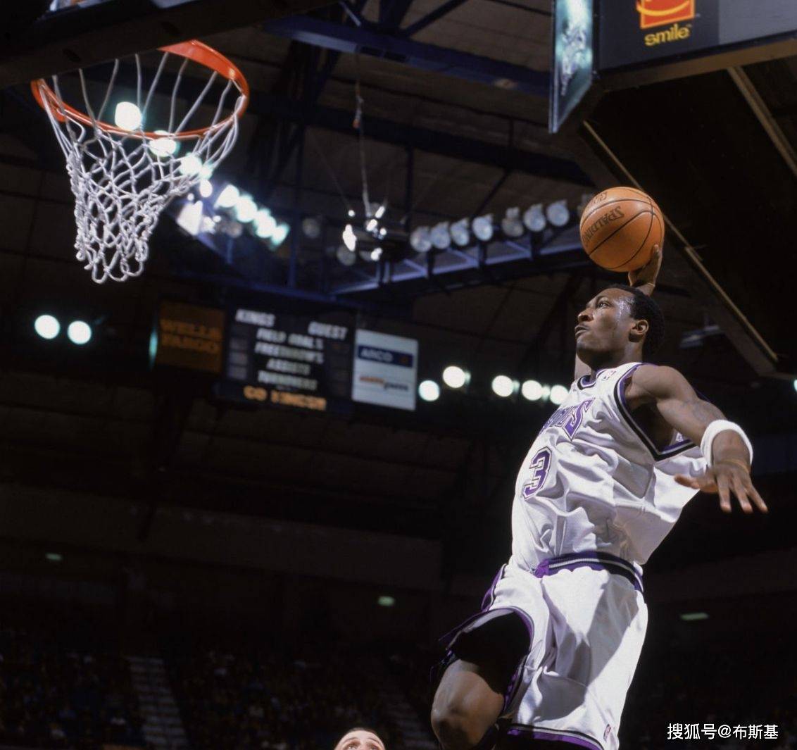 步行者击败山猫，继续保持领先