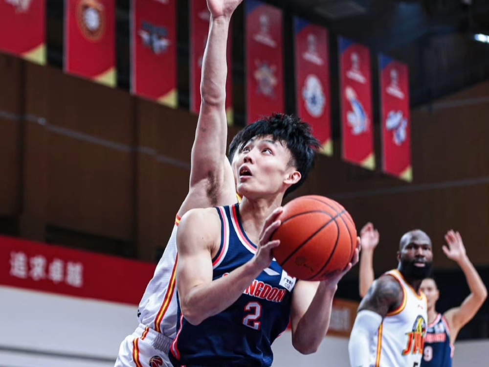 湖北男篮外援助攻能力突出，球队顺风顺水的简单介绍