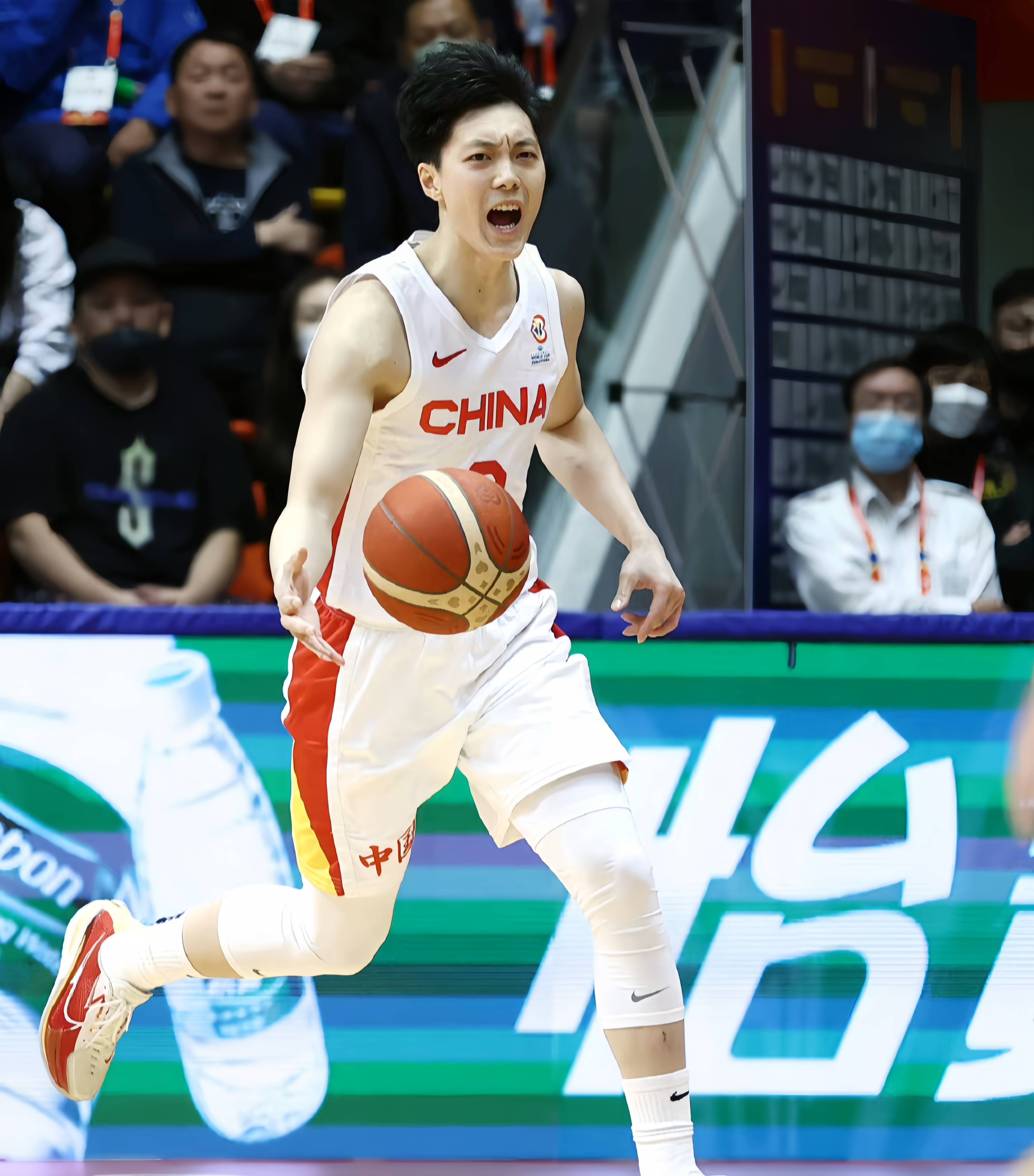 智利男篮迎战挑战，成功晋级世界杯季军赛