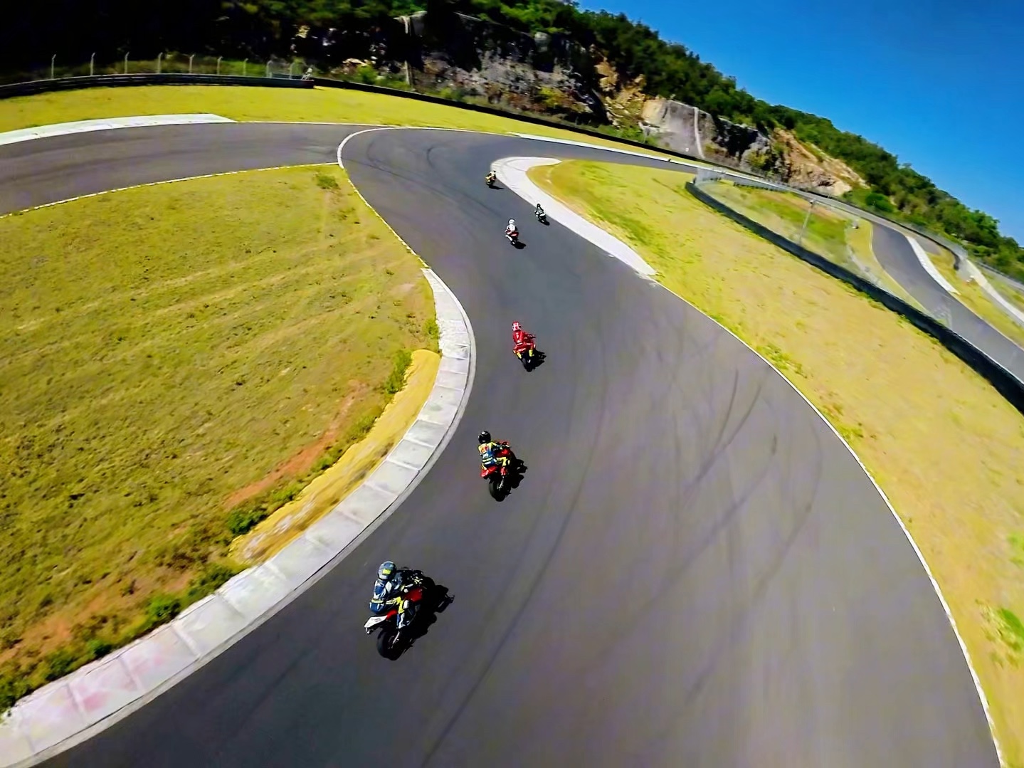 DB游戏-比斯利切尔西雄心壮志，冲刺冠军梦想不止