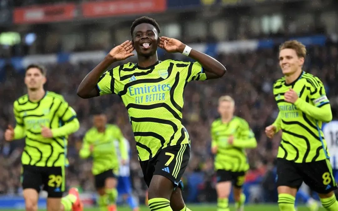 柏林赫塔客场完胜，球员展现出色配合表现