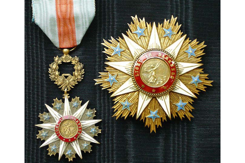 利比亚射击选手在比赛中斩获奖牌