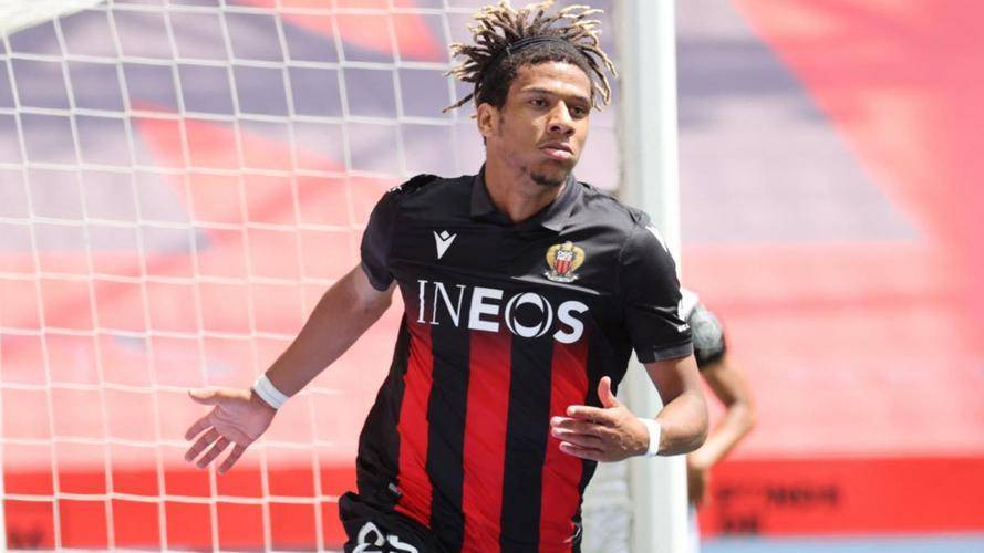 DB彩票官网-里昂客场势如破竹，法甲领头羊稳如泰山的简单介绍