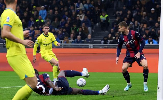 DB彩票入口-包含罗马迎来胜利，时隔多日重返前列的词条