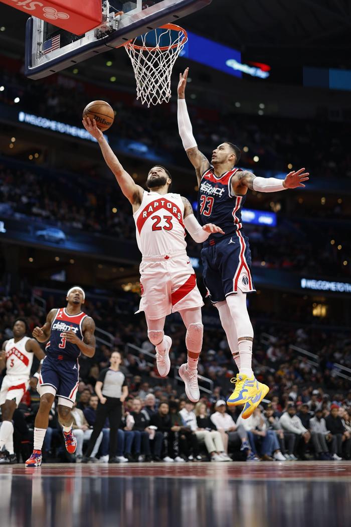 DB彩票试玩-猛龙客场负于奇才，范弗利特36分