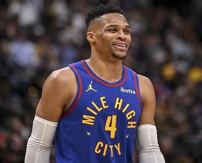 老鹰客场力克公牛，取得四连胜的简单介绍